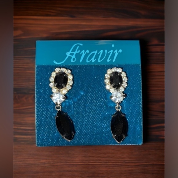 Aravir Black Velvet Choker & Earrings Set – Rhinestone & Black Faceted Stone - Picture 4 of 4